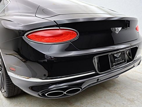 Used 2024 Bentley Continental GT V8 image 11