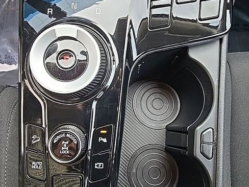 Used 2023 Kia Sportage LX image 18