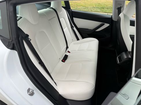 Used 2019 Tesla Model 3 Long Range image 19