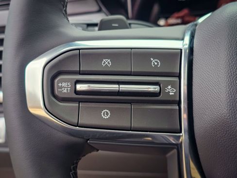 New 2026 GMC Acadia Elevation image 21