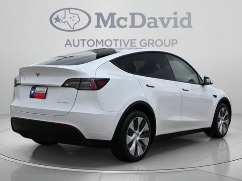 Used 2023 Tesla Model Y Long Range AWD/4WD image 5