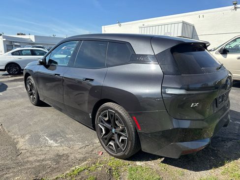 Used 2024 BMW iX xDrive50 w/ Sport Package image 4