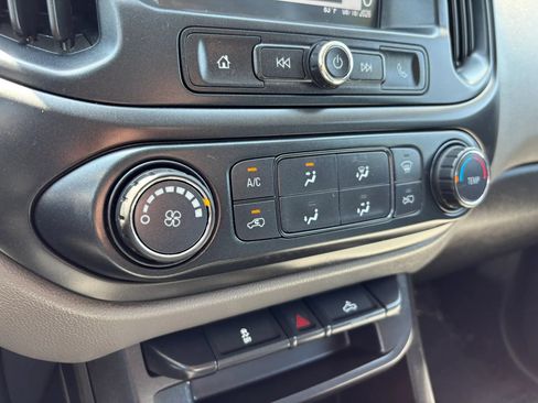 Used 2017 Chevrolet Colorado W/T w/ WT Convenience Package RWD image 26