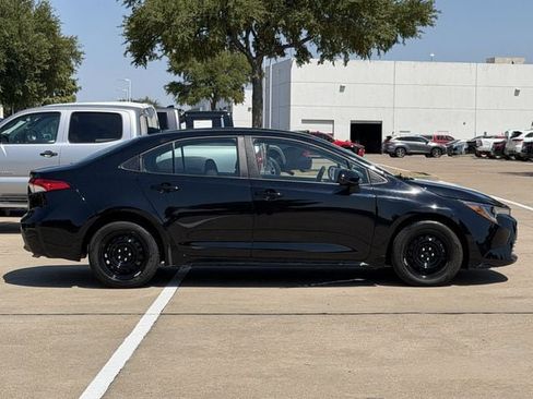 Used 2026 Toyota Corolla LE FWD image 3