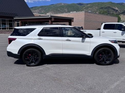 Used 2022 Ford Explorer ST w/ Equipment Group 401A AWD/4WD image 3