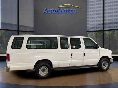 Used 2009 Ford E-350 and Econoline 350 XLT RWD image 11