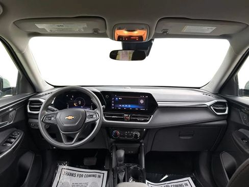 Used 2025 Chevrolet TrailBlazer LT FWD image 29