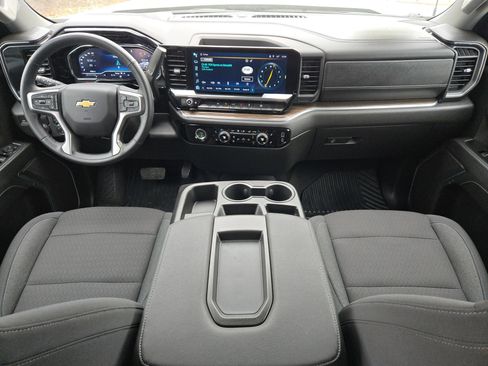 Used 2024 Chevrolet Silverado 1500 LT image 16