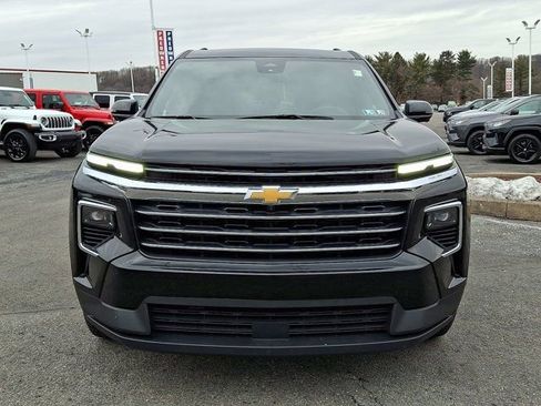 Used 2024 Chevrolet Traverse LT w/ Trailering Package image 2