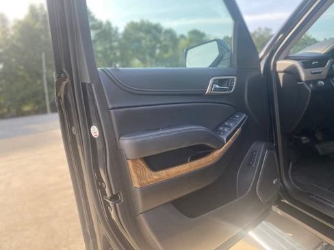 Used 2019 GMC Yukon XL Denali w/ Denali Ultimate Package RWD image 22