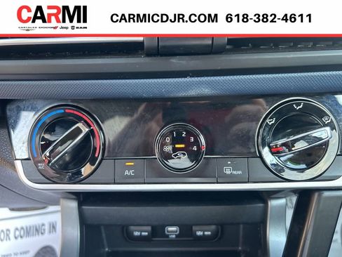 Used 2021 Kia Seltos S AWD/4WD image 26