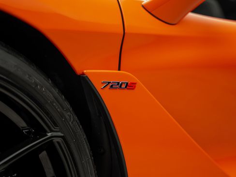 Used 2022 McLaren 720S Spider RWD image 33
