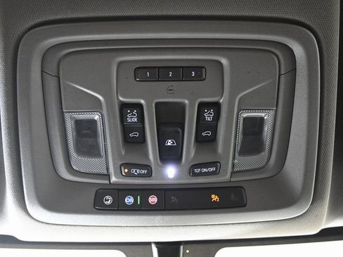 Used 2021 Chevrolet Silverado 2500 LTZ w/ LTZ Plus Package AWD/4WD image 33