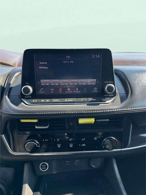Used 2023 Nissan Rogue S FWD image 22