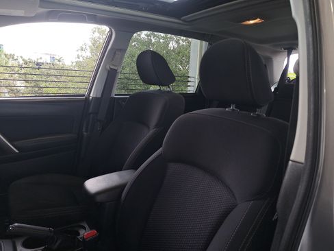 Used 2018 Subaru Forester 2.5i Premium w/ All-Weather Package AWD/4WD image 19