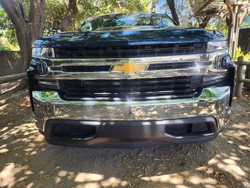 Used 2020 Chevrolet Silverado 1500 LT w/ All-Star Edition image 15