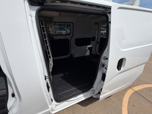 Used 2018 Nissan NV200 SV w/ Navigation Package FWD image 20