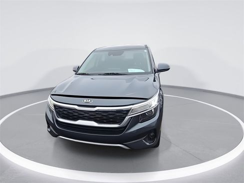 Used 2021 Kia Seltos S image 3