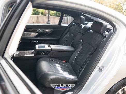 Used 2016 BMW 750i xDrive image 21