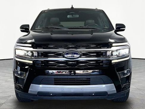 Used 2022 Ford Expedition Max Limited RWD image 3