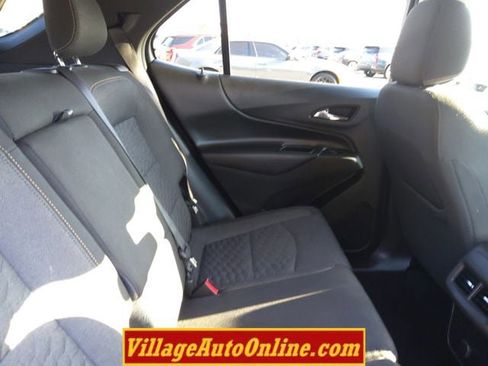 Used 2018 Chevrolet Equinox LT image 37