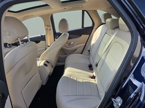 Used 2019 Mercedes-Benz GLC 300 image 21