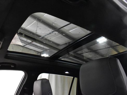 New 2025 Cadillac XT6 Premium Luxury w/ LPO, Floor Liner Package image 5