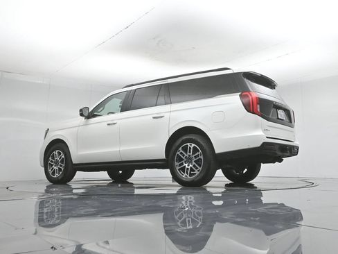 Certified 2025 Ford Expedition Max Active RWD image 4
