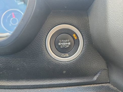 Used 2019 RAM 1500 Big Horn AWD/4WD image 32