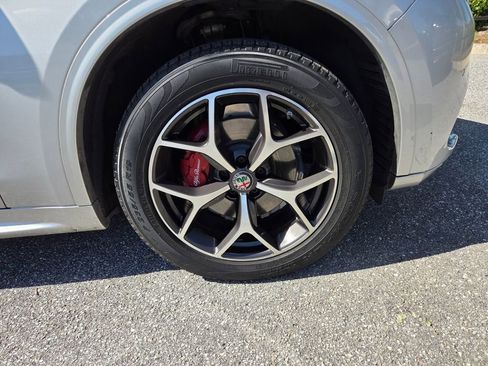 Used 2020 Alfa Romeo Stelvio Ti w/ Active Blind Spot Package image 10
