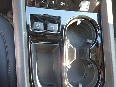 Certified 2025 Nissan Murano SV image 21