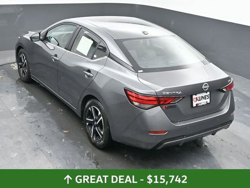 Used 2024 Nissan Sentra SV image 42