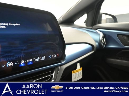 New 2025 Chevrolet Equinox EV LT image 10