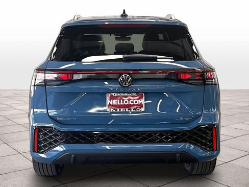 New 2026 Volkswagen Tiguan SEL R-Line AWD/4WD image 4