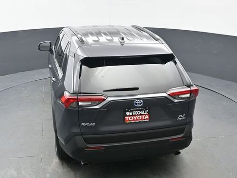 Used 2022 Toyota RAV4 XLE image 41
