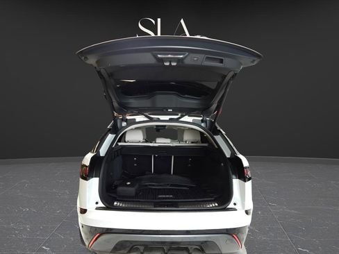 Used 2022 Land Rover Range Rover Velar R-Dynamic S image 7