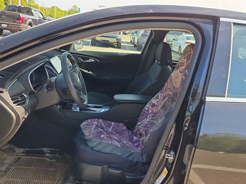 Used 2021 Chevrolet Malibu LS FWD image 11