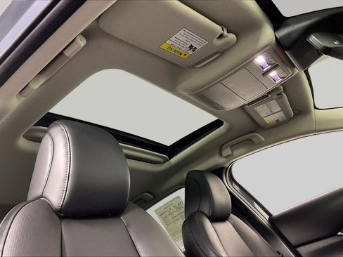 Used 2021 MAZDA CX-30 AWD 2.5 S w/ Premium Package image 27