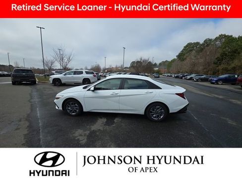 Certified 2025 Hyundai Elantra Blue image 17