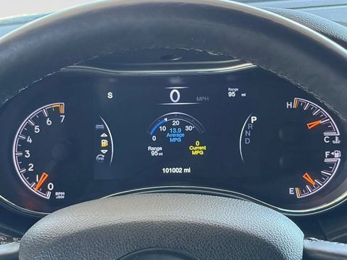 Used 2018 Jeep Grand Cherokee Altitude AWD/4WD image 32