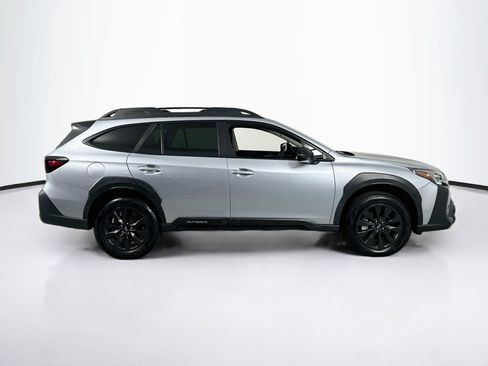 Used 2023 Subaru Outback Onyx Edition AWD/4WD image 4