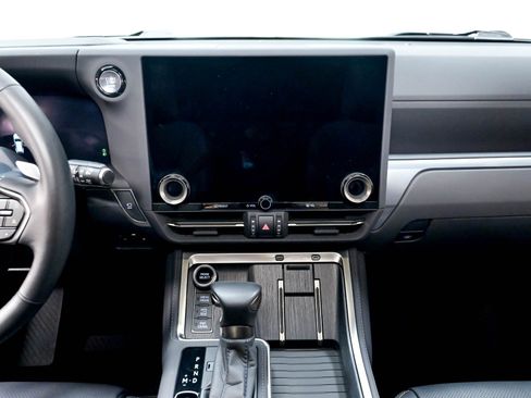 Used 2025 Lexus GX 550 AWD/4WD image 37