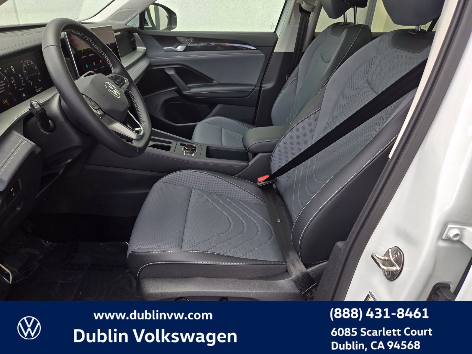 Certified 2026 Volkswagen Tiguan SE AWD/4WD image 17