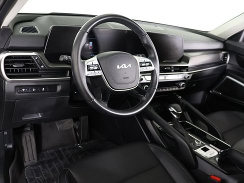 Certified 2023 Kia Telluride S w/ S Sunroof Package AWD/4WD image 29
