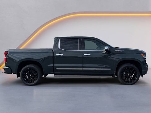 New 2026 Chevrolet Silverado 1500 High Country w/ High Country Premium Package AWD/4WD image 2