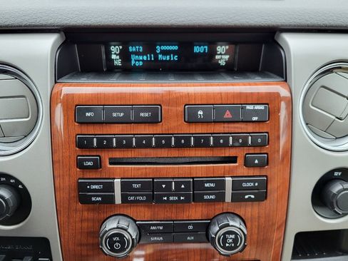 Used 2010 Ford F150 Lariat AWD/4WD image 19