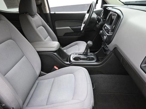 Used 2019 Chevrolet Colorado W/T w/ WT Convenience Package image 7