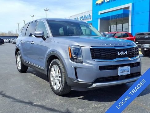 Used 2022 Kia Telluride LX image 2