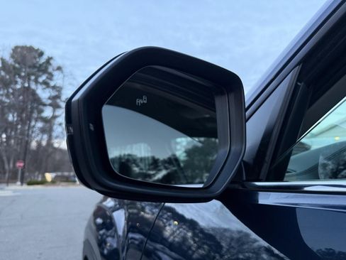 Used 2021 Volkswagen Atlas SE image 16