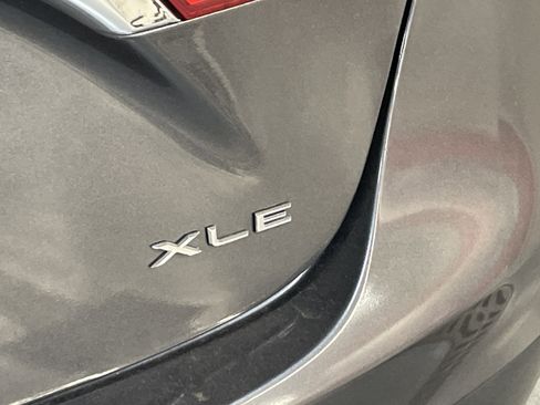 Used 2014 Toyota Avalon XLE Premium image 7